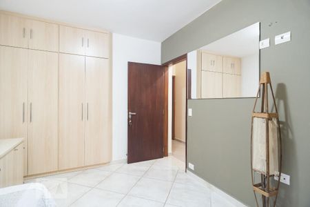 Casa à venda com 230m², 3 quartos e 3 vagas Casa à venda com 230m², 3 quartos e 3 vagasQuarto 3