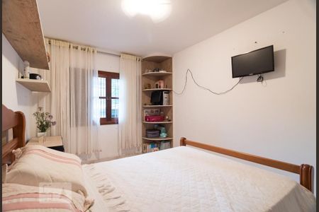 Casa à venda com 230m², 3 quartos e 3 vagas Casa à venda com 230m², 3 quartos e 3 vagasQuarto 2