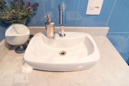 Casa à venda com 230m², 3 quartos e 3 vagas Casa à venda com 230m², 3 quartos e 3 vagasBanheiro da Suíte