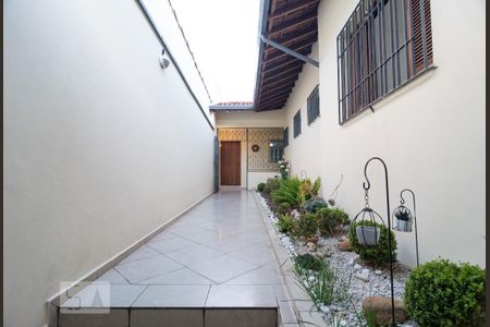 Casa à venda com 230m², 3 quartos e 3 vagas Casa à venda com 230m², 3 quartos e 3 vagasJardim