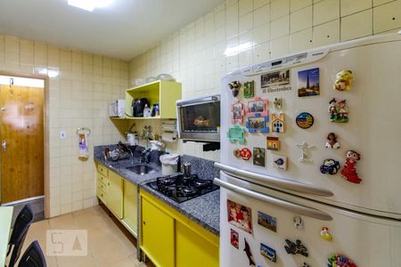 Apartamento à venda com 78m², 3 quartos e 2 vagasCozinha