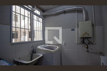 Apartamento à venda com 46m², 2 quartos e 1 vaga Apartamento à venda com 46m², 2 quartos e 1 vagaCozinha e Área de Serviço