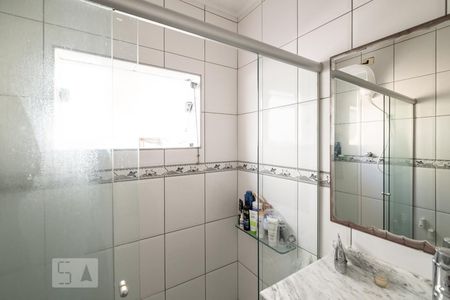 Casa à venda com 210m², 3 quartos e 2 vagasBanheiro 2