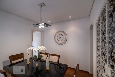 Casa à venda com 210m², 3 quartos e 2 vagasSala de jantar