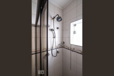 Casa à venda com 210m², 3 quartos e 2 vagasBanheiro da suíte