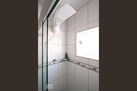 Casa à venda com 210m², 3 quartos e 2 vagasBanheiro 2