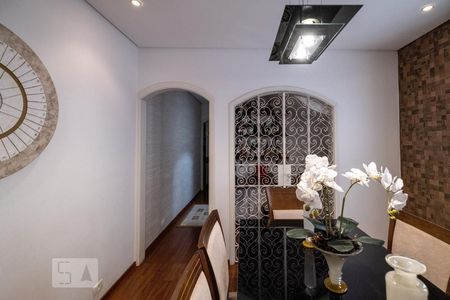 Casa à venda com 210m², 3 quartos e 2 vagasSala de jantar