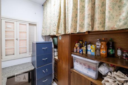 Casa à venda com 210m², 3 quartos e 2 vagasDepósito/ Quarto de serviço