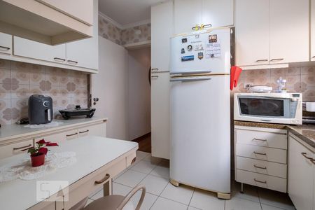 Casa à venda com 210m², 3 quartos e 2 vagasCozinha