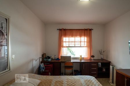 Casa à venda com 210m², 3 quartos e 2 vagasQuarto 2