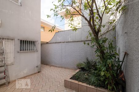 Casa à venda com 210m², 3 quartos e 2 vagasQuintal