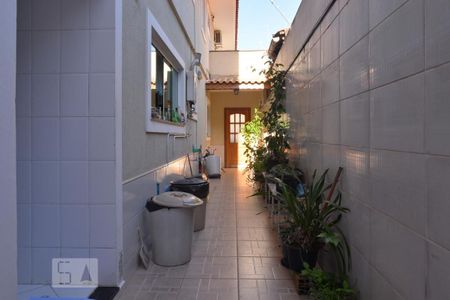 Casa à venda com 157m², 3 quartos e 3 vagas Casa à venda com 157m², 3 quartos e 3 vagasÁrea Externa