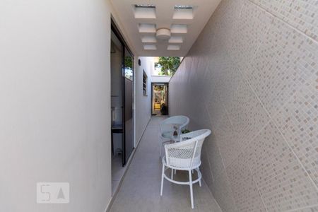 Casa à venda com 217m², 3 quartos e 5 vagasCorredor