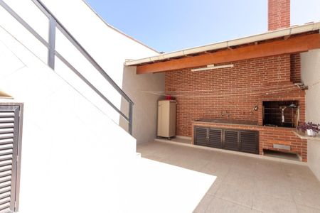 Casa à venda com 217m², 3 quartos e 5 vagasChurrasqueira