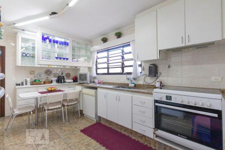 Casa à venda com 217m², 3 quartos e 5 vagasCozinha