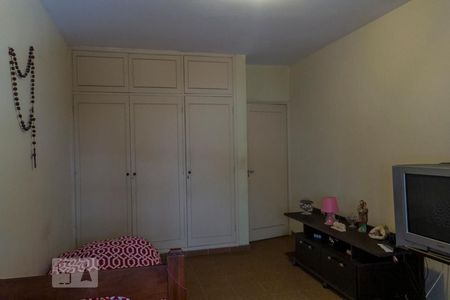 Casa à venda com 190m², 3 quartos e 2 vagas Casa à venda com 190m², 3 quartos e 2 vagasSuíte