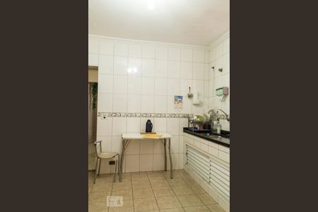 Casa à venda com 190m², 3 quartos e 2 vagas Casa à venda com 190m², 3 quartos e 2 vagasCozinha