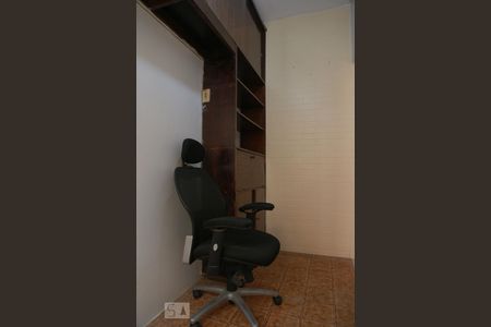 Casa de condomínio à venda com 198m², 4 quartos e sem vaga Casa de condomínio à venda com 198m², 4 quartos e sem vagaEscritório