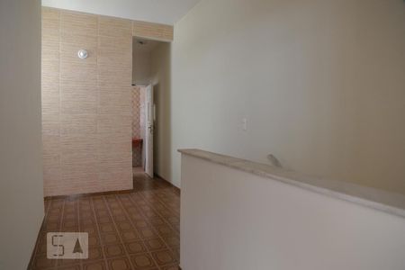 Casa de condomínio à venda com 198m², 4 quartos e sem vaga Casa de condomínio à venda com 198m², 4 quartos e sem vagaHall Segundo Andar