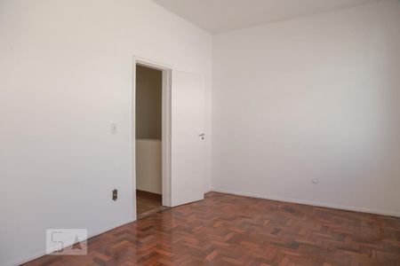 Casa de condomínio à venda com 198m², 4 quartos e sem vaga Casa de condomínio à venda com 198m², 4 quartos e sem vagaQuarto 2