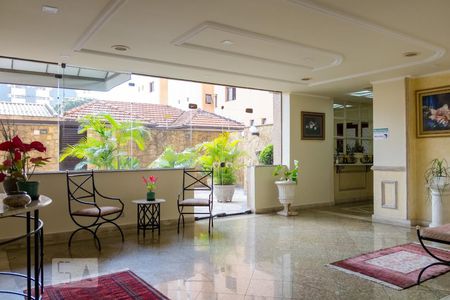 Apartamento à venda com 147m², 3 quartos e 2 vagas Apartamento à venda com 147m², 3 quartos e 2 vagasHall de Entrada