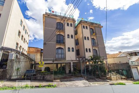 Apartamento à venda com 150m², 3 quartos e 1 vaga Apartamento à venda com 150m², 3 quartos e 1 vagaFachada