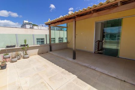 Apartamento à venda com 150m², 3 quartos e 1 vaga Apartamento à venda com 150m², 3 quartos e 1 vagaCobertura - Área Externa