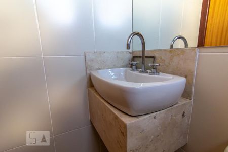 Apartamento à venda com 150m², 3 quartos e 1 vaga Apartamento à venda com 150m², 3 quartos e 1 vagaBanheiro Social 2 Cobertura