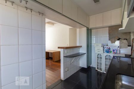Apartamento à venda com 150m², 3 quartos e 1 vaga Apartamento à venda com 150m², 3 quartos e 1 vagaCozinha
