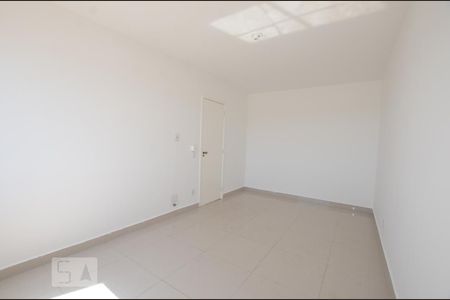 Apartamento à venda com 78m², 2 quartos e 1 vagaQuarto 2