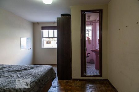 Casa à venda com 220m², 3 quartos e 6 vagasQuarto Suíte