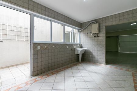 Casa para alugar com 360m², 3 quartos e 6 vagasÁrea de Serviço