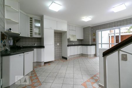 Casa para alugar com 360m², 3 quartos e 6 vagasCozinha