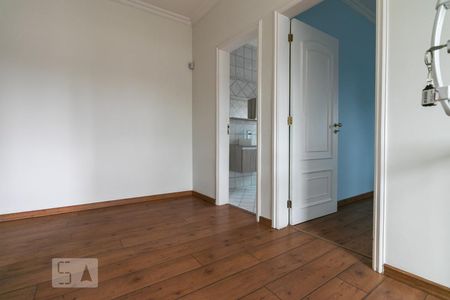 Casa para alugar com 360m², 3 quartos e 6 vagasCorredor Piso Superior