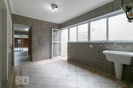 Casa para alugar com 360m², 3 quartos e 6 vagasÁrea de Serviço