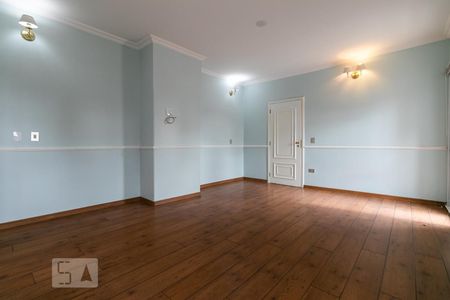 Casa para alugar com 360m², 3 quartos e 6 vagasSuíte