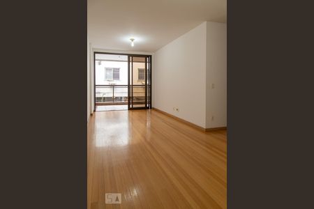 Sala de apartamento para alugar com 3 quartos, 80m² em Recreio dos Bandeirantes, Rio de Janeiro