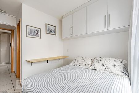 Quarto 1 de apartamento para alugar com 1 quarto, 34m² em Centro, Curitiba