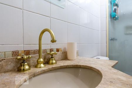 Apartamento à venda com 120m², 2 quartos e 2 vagas Apartamento à venda com 120m², 2 quartos e 2 vagasBanheiro - Pia