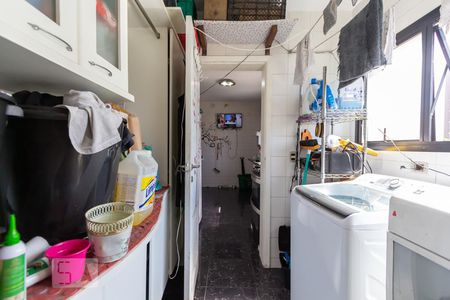 Apartamento à venda com 120m², 2 quartos e 2 vagas Apartamento à venda com 120m², 2 quartos e 2 vagasÁrea de serviço