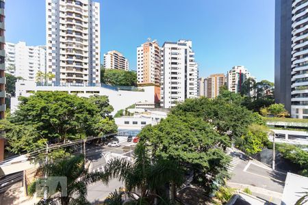 Apartamento à venda com 120m², 2 quartos e 2 vagas Apartamento à venda com 120m², 2 quartos e 2 vagasVista da varanda