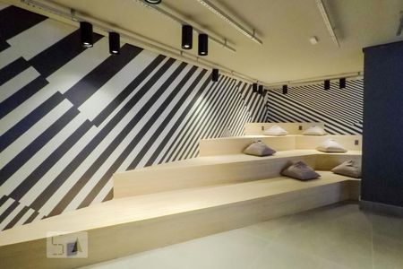 Studio para alugar com 21m², 1 quarto e sem vaga Studio para alugar com 21m², 1 quarto e sem vagaSala de Convivencia