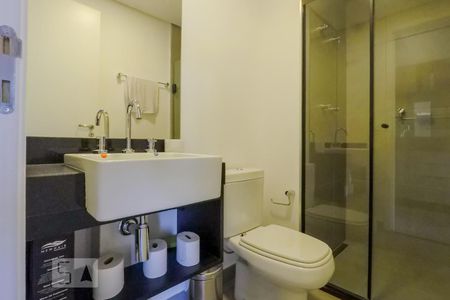 Banheiro de kitnet/studio para alugar com 1 quarto, 21m² em Vila Mariana, São Paulo
