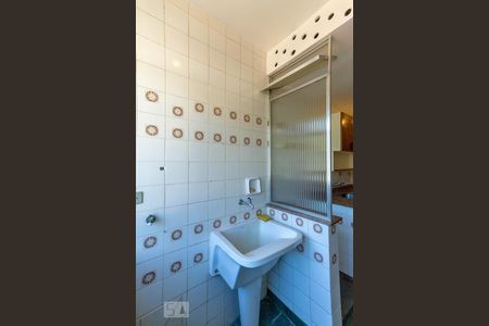 Apartamento à venda com 70m², 2 quartos e 1 vagaÁrea de Serviço