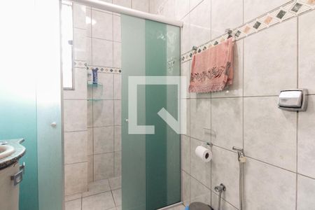 Casa à venda com 203m², 3 quartos e 5 vagasBanheiro Suíte 2