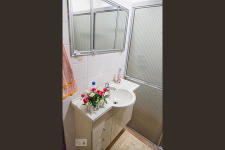 Casa à venda com 170m², 3 quartos e 2 vagas Casa à venda com 170m², 3 quartos e 2 vagasBanheiro 2