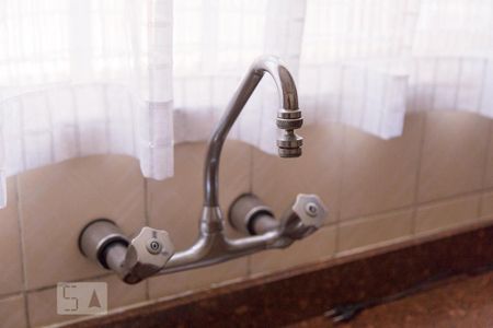 Casa à venda com 170m², 3 quartos e 2 vagas Casa à venda com 170m², 3 quartos e 2 vagasCozinha