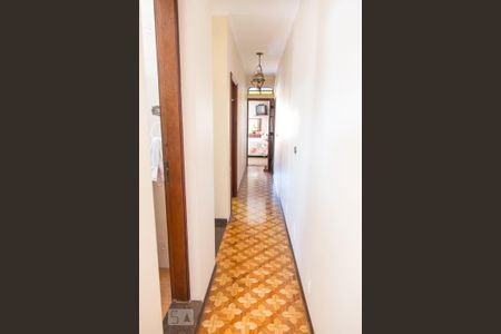 Casa à venda com 170m², 3 quartos e 2 vagas Casa à venda com 170m², 3 quartos e 2 vagasCorredor