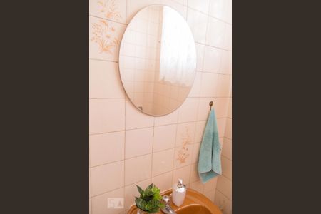 Casa à venda com 170m², 3 quartos e 2 vagas Casa à venda com 170m², 3 quartos e 2 vagasBanheiro 3