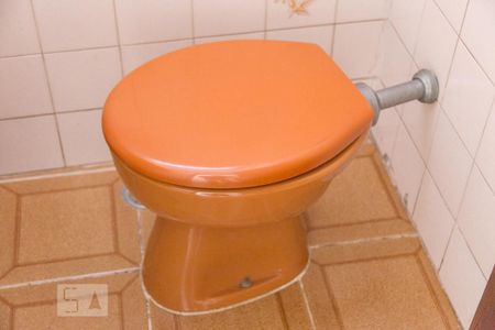 Casa à venda com 170m², 3 quartos e 2 vagas Casa à venda com 170m², 3 quartos e 2 vagasBanheiro 3